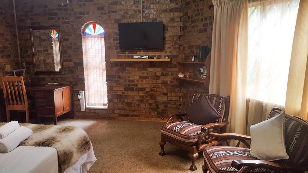Aark Guest Lodge Vanderbijlpark ภายนอก รูปภาพ