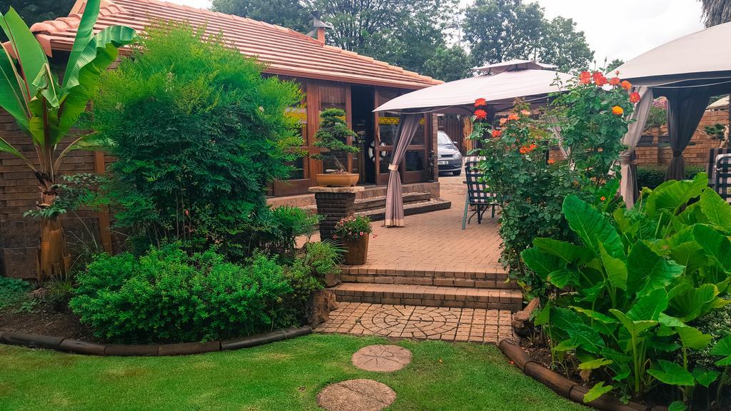 Aark Guest Lodge Vanderbijlpark ภายนอก รูปภาพ