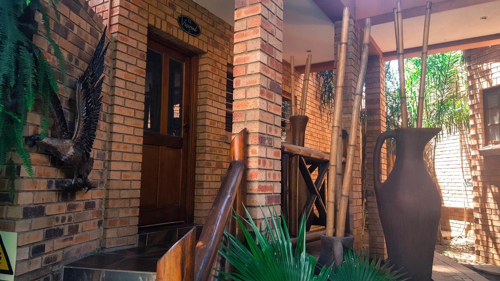 Aark Guest Lodge Vanderbijlpark ภายนอก รูปภาพ